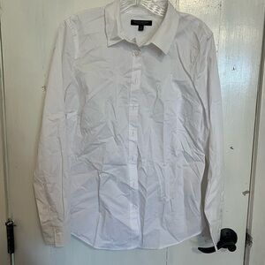Banana Republic Women’s Crisp White Dress Shirt